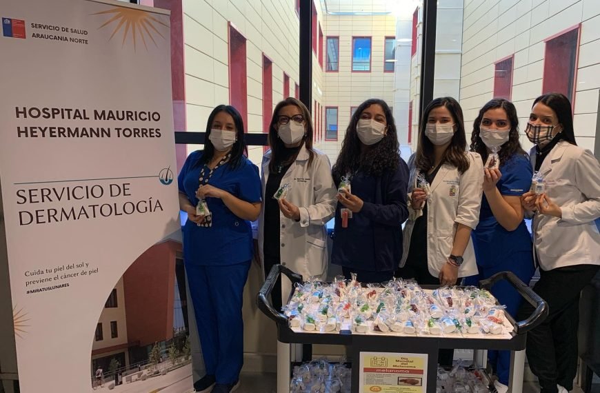 23 DE MAYO: EQUIPO DE DERMATOLOGIA ENTREGA INFORMACIÓN PARA PREVENIR EL MELANOMA