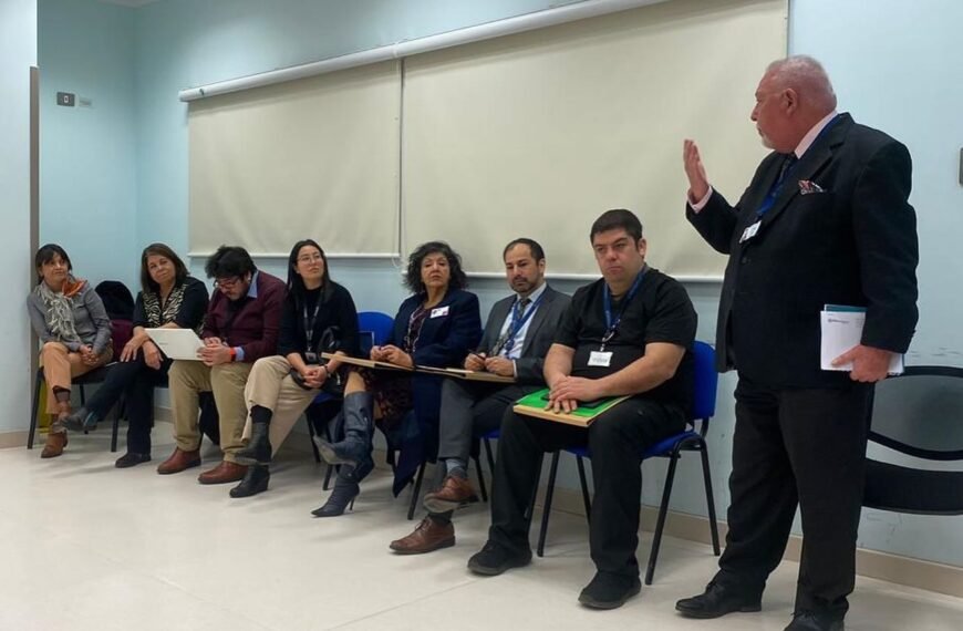 CAPACITACIÓN DEL EQUIPO DE ACOGIDA LOCAL EAL CON PROFESIONALES DE SERNAMEG