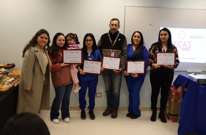 RECONOCIMIENTO BECAS BIENESTAR 2024: AGRADECIMIENTO Y CELEBRACIÓN