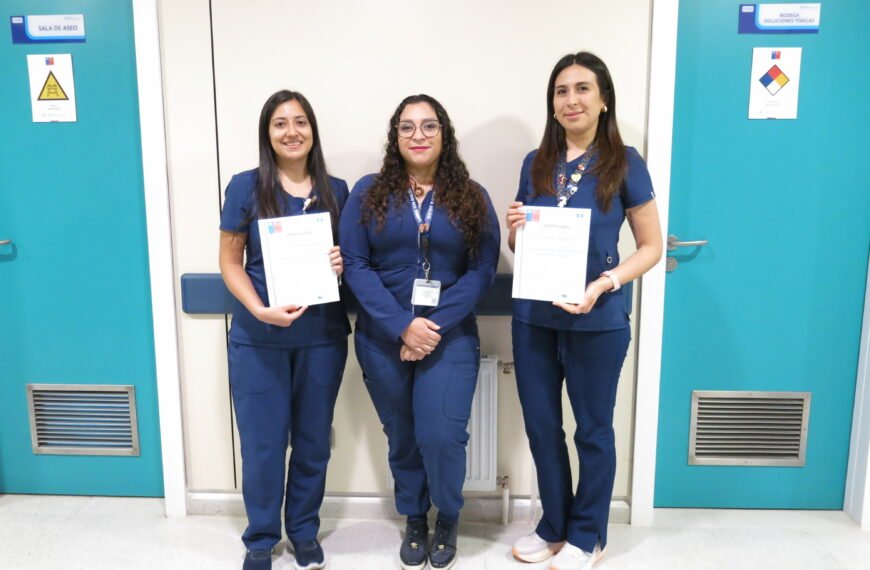 ENFERMERAS SE CAPACITAN EN DIÁLISIS PARA PACIENTES HOSPITALIZADOS