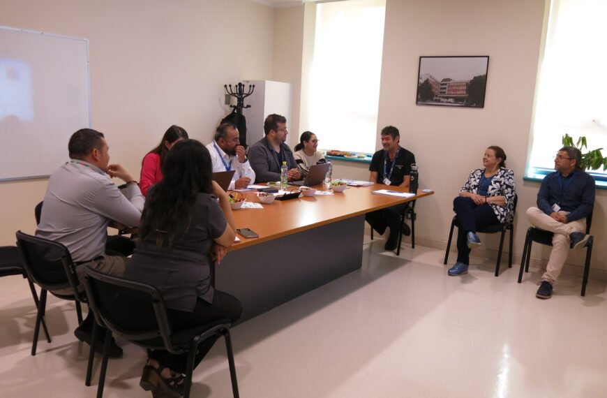 HOSPITALES DE ANGOL Y VICTORIA REALIZAN EVALUACÓN CRUZADA