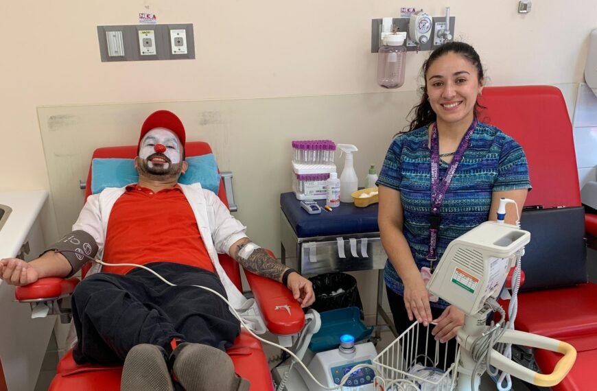 REPRESENTANTE DE “DOCTORES PINTA SONRISAS” PROMUEVE LA DONACIÓN DE SANGRE