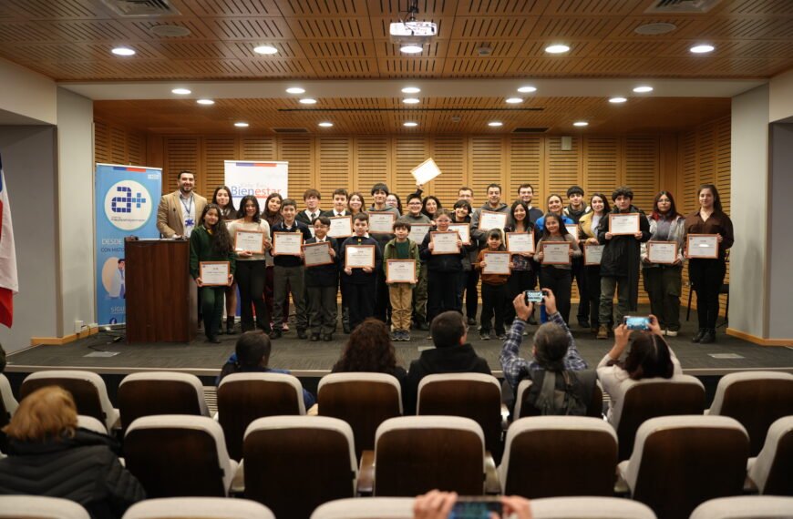 SERVICIO DE BIENESTAR ENTREGÓ BECAS A ESTUDIANTES DESTACADOS EN DIFERENTES CATEGORÍAS