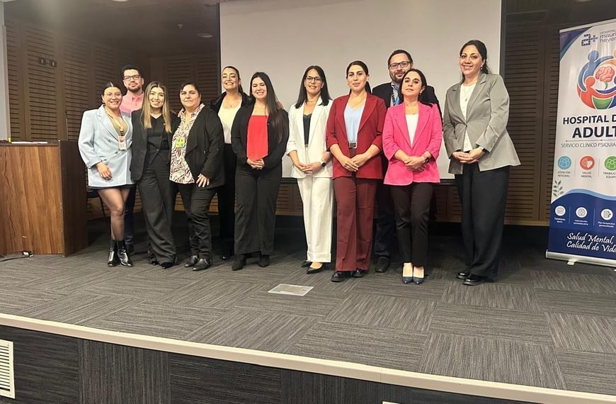 HOSPITAL DE DÍA ADULTO REUNIÓ A LA RED EN JORNADA DE SALUD MENTAL CENTRADA EN LA RECUPERACIÓN